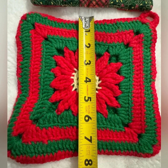 Vintage Christmas Handmade Pot Holders Crocheted Poinsettia & Teddy Bear Drummer - Picture 6 of 9
